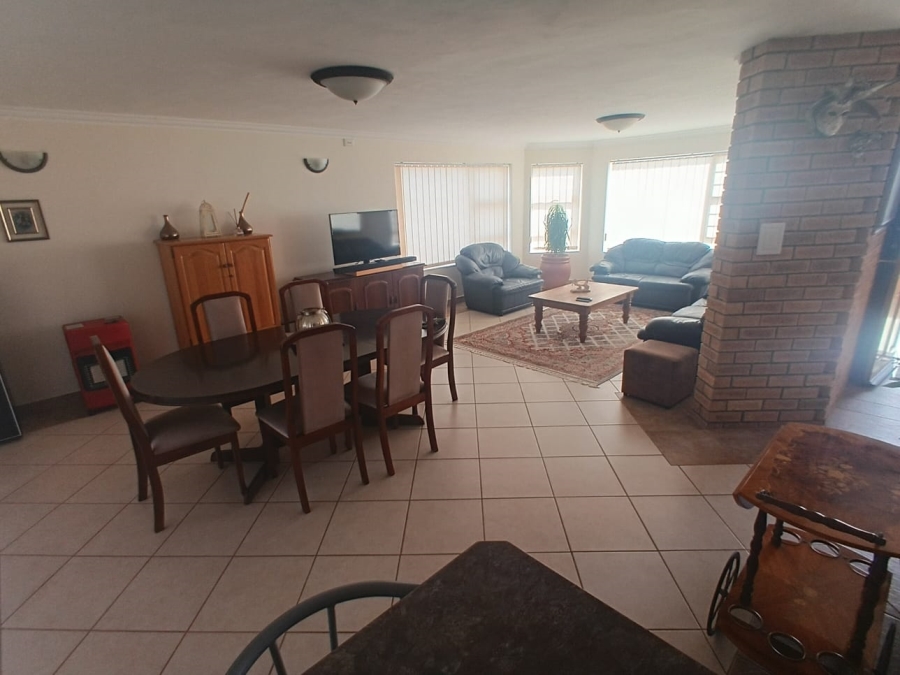 To Let 3 Bedroom Property for Rent in Dana Bay Western Cape